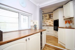 Kitchen- click for photo gallery